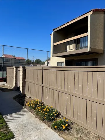 9250 Citrus Ave. E, Fontana, California 92335