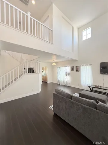 high ceilings upon entry...