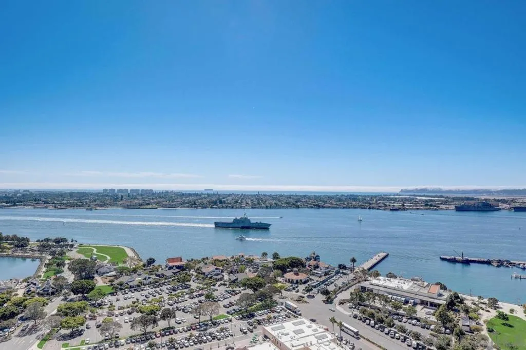 700 W Harbor Dr