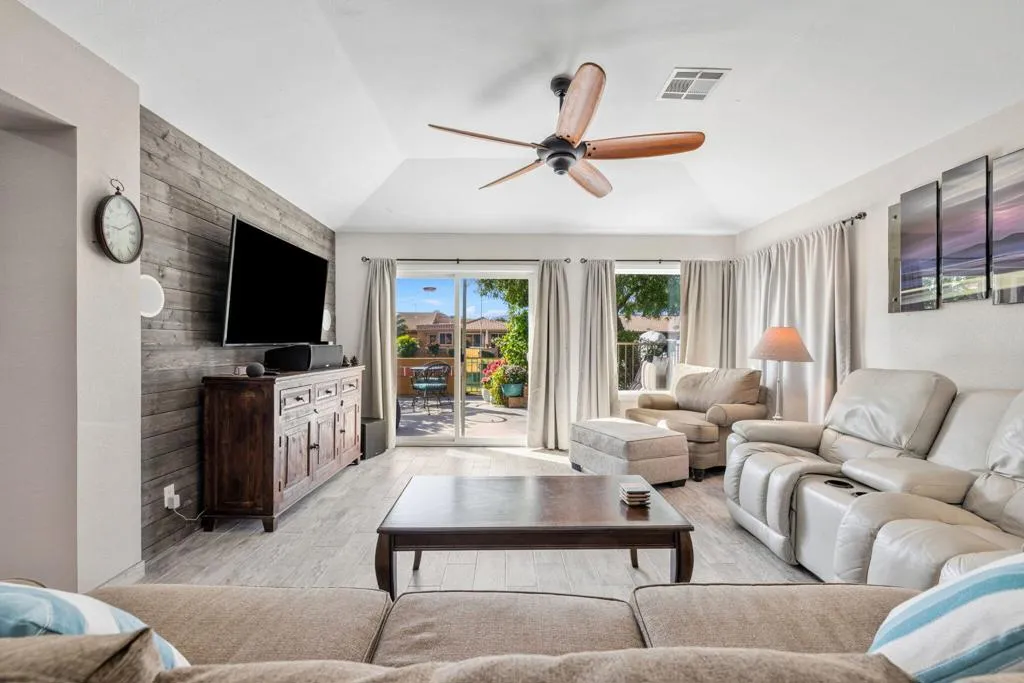82191 Ullman, Indio, California 92201 home-pic-13