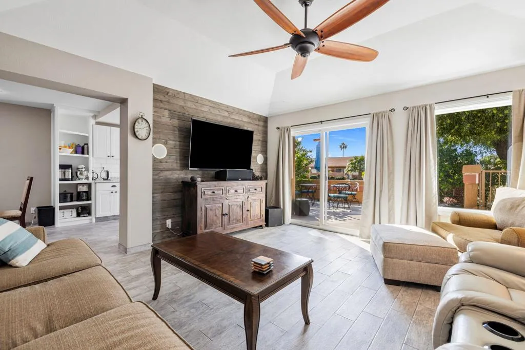 82191 Ullman, Indio, California 92201 home-pic-12