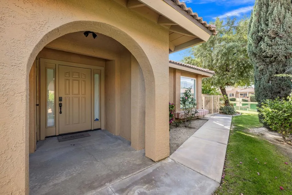 82191 Ullman, Indio, California 92201 home-pic-10