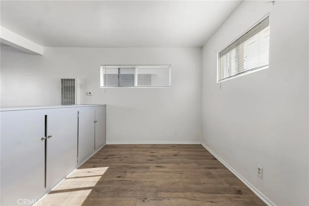 213 E Hazel, Inglewood, California 90302 home-pic-14