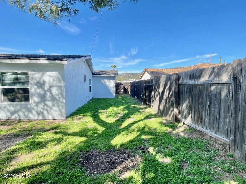 6334 Caroline Avenue, Simi Valley, California 93063 home-pic-24