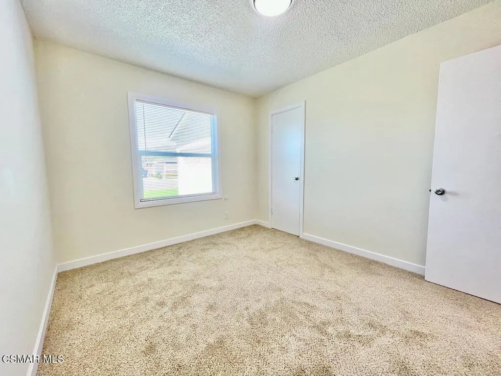 6334 Caroline Avenue, Simi Valley, California 93063 home-pic-20