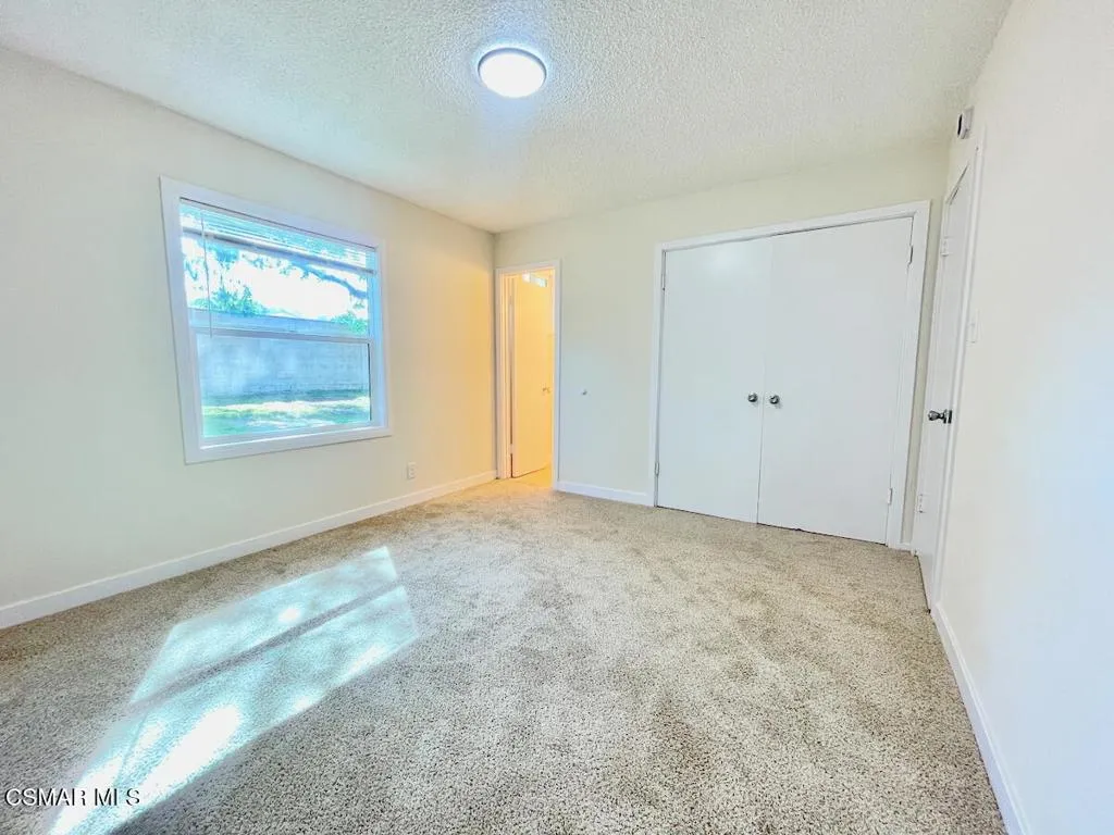 6334 Caroline Avenue, Simi Valley, California 93063 home-pic-14