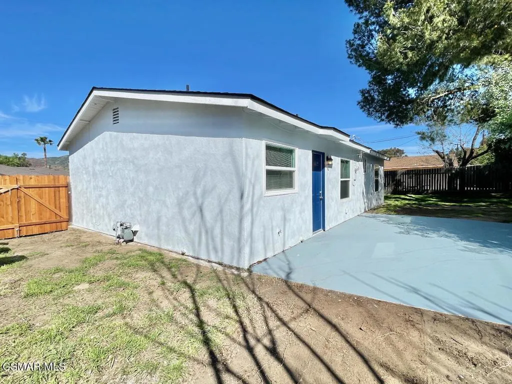 6334 Caroline Avenue, Simi Valley, California 93063 home-pic-26