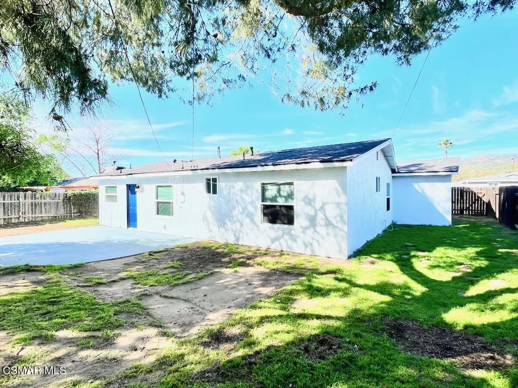6334 Caroline Avenue, Simi Valley, California 93063 home-pic-23