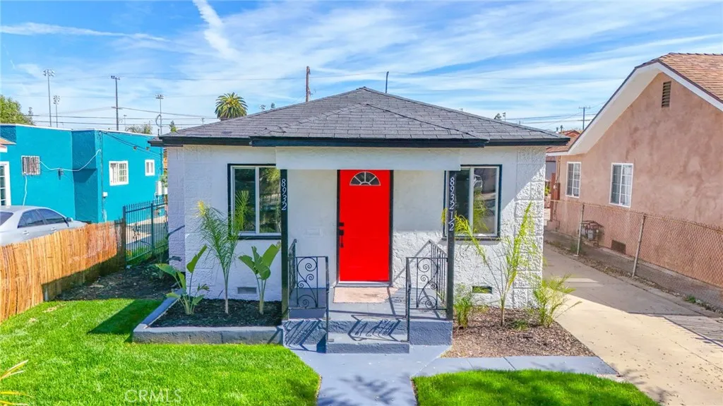 8932 Orchard, Los Angeles, California 90044 home-pic-11