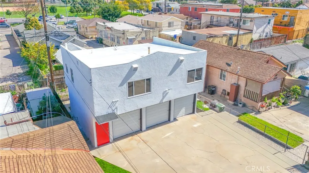 8932 Orchard, Los Angeles, California 90044 home-pic-38