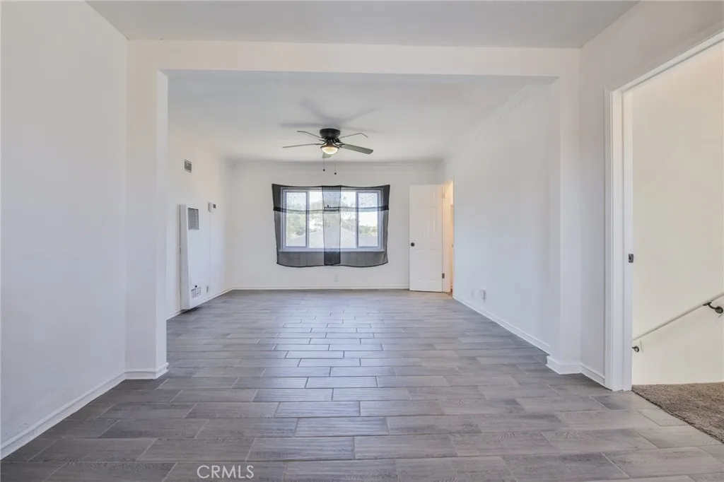 8932 Orchard, Los Angeles, California 90044 home-pic-45