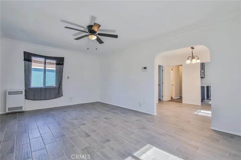 8932 Orchard, Los Angeles, California 90044 home-pic-13
