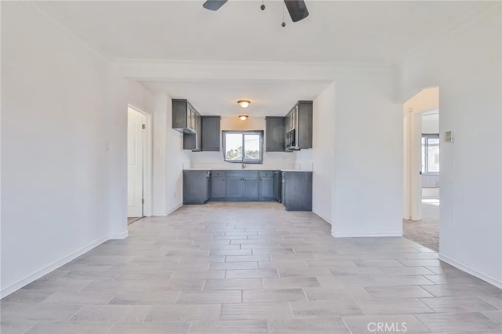8932 Orchard, Los Angeles, California 90044 home-pic-42