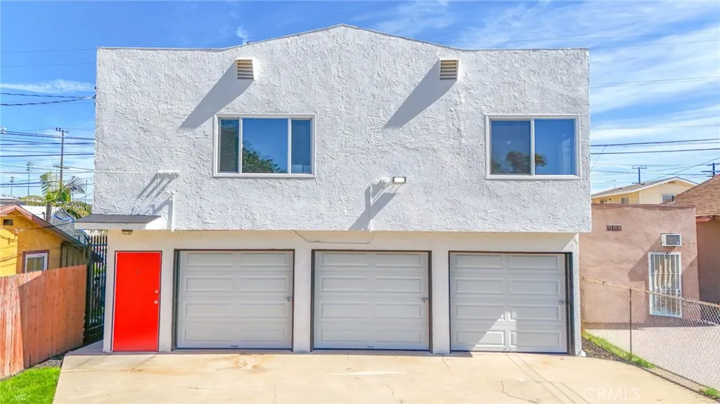 8932 Orchard, Los Angeles, California 90044 home-pic-30