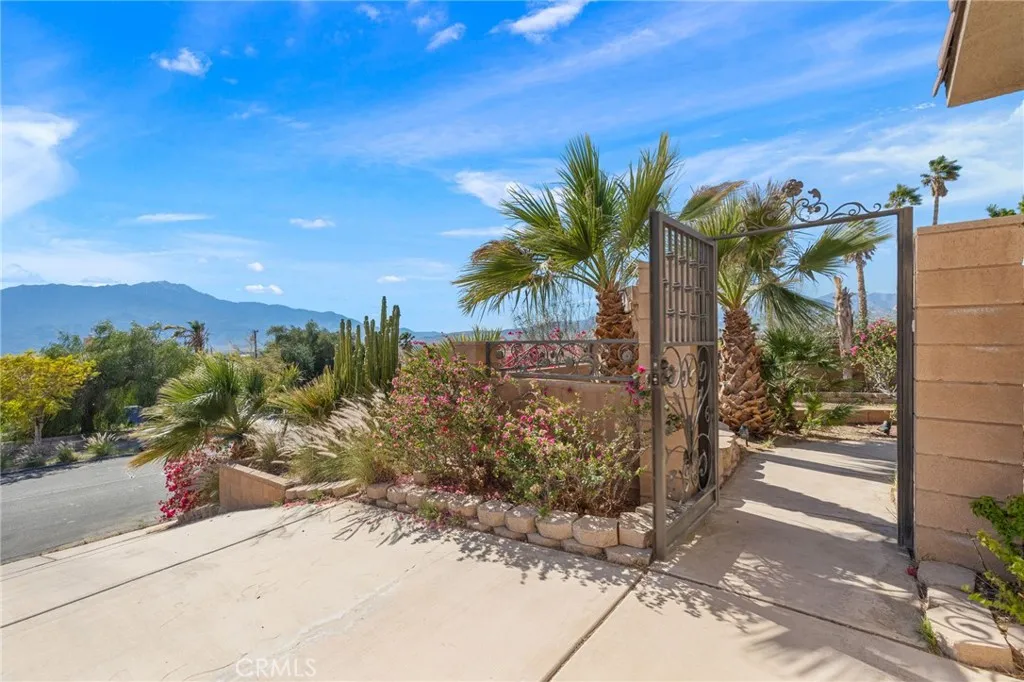 66758 Yucca Drive, Desert Hot Springs, California 92240 home-pic-5