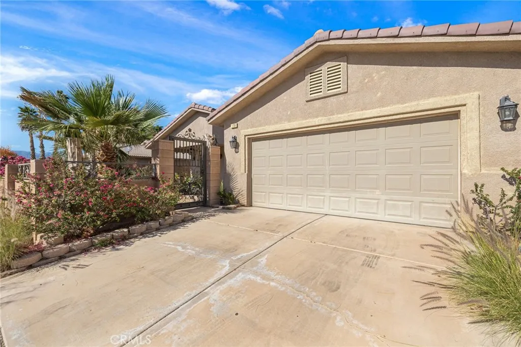 66758 Yucca Drive, Desert Hot Springs, California 92240 home-pic-3