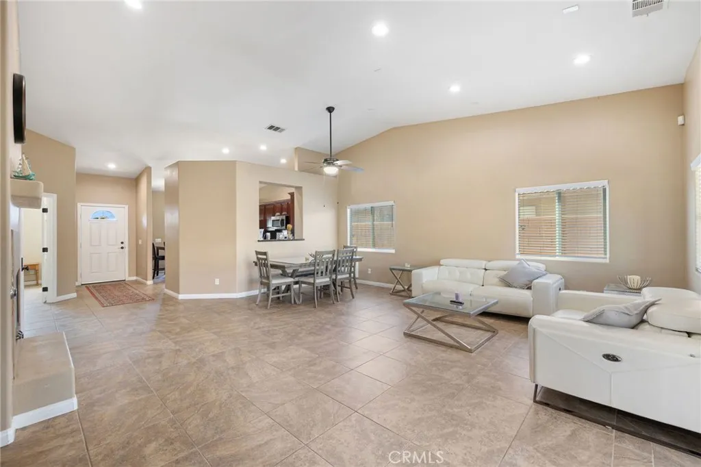 66758 Yucca Drive, Desert Hot Springs, California 92240 home-pic-13
