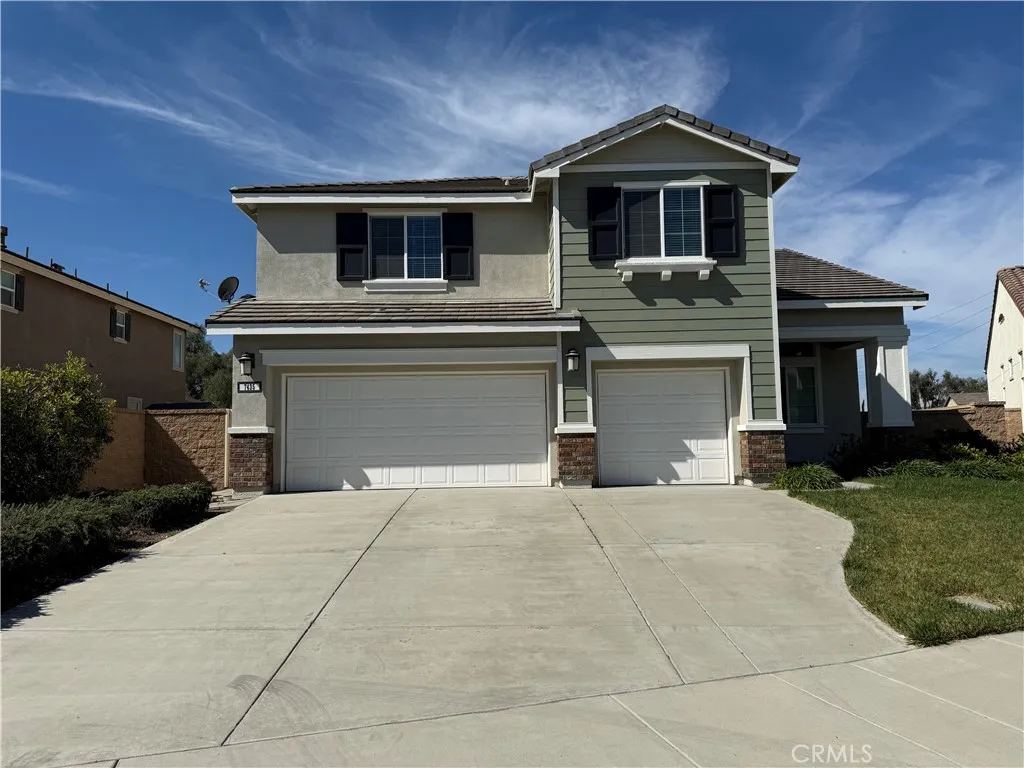 7435 Silver Saddle Ct., Eastvale, California 92880 home-pic-1