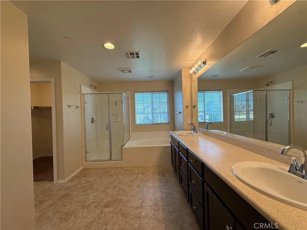 7435 Silver Saddle Ct., Eastvale, California 92880 home-pic-15