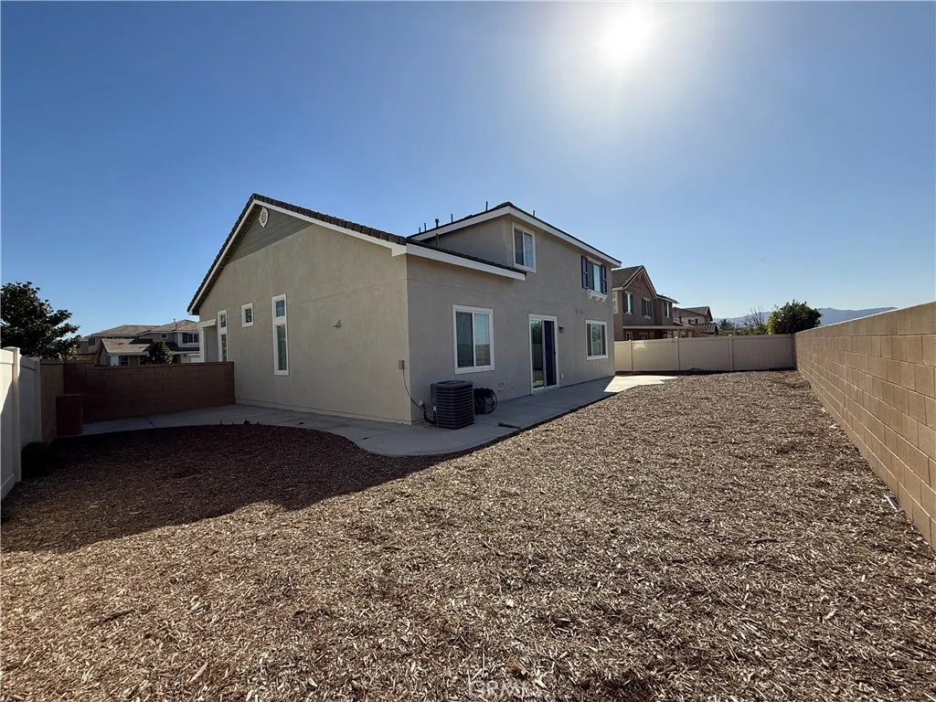 7435 Silver Saddle Ct., Eastvale, California 92880 home-pic-6
