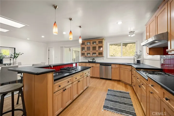25 Encanto Drive, Rolling Hills Estates, California 90274