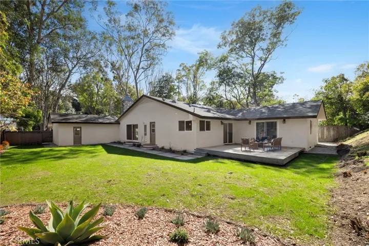 25 Encanto Drive, Rolling Hills Estates, California 90274