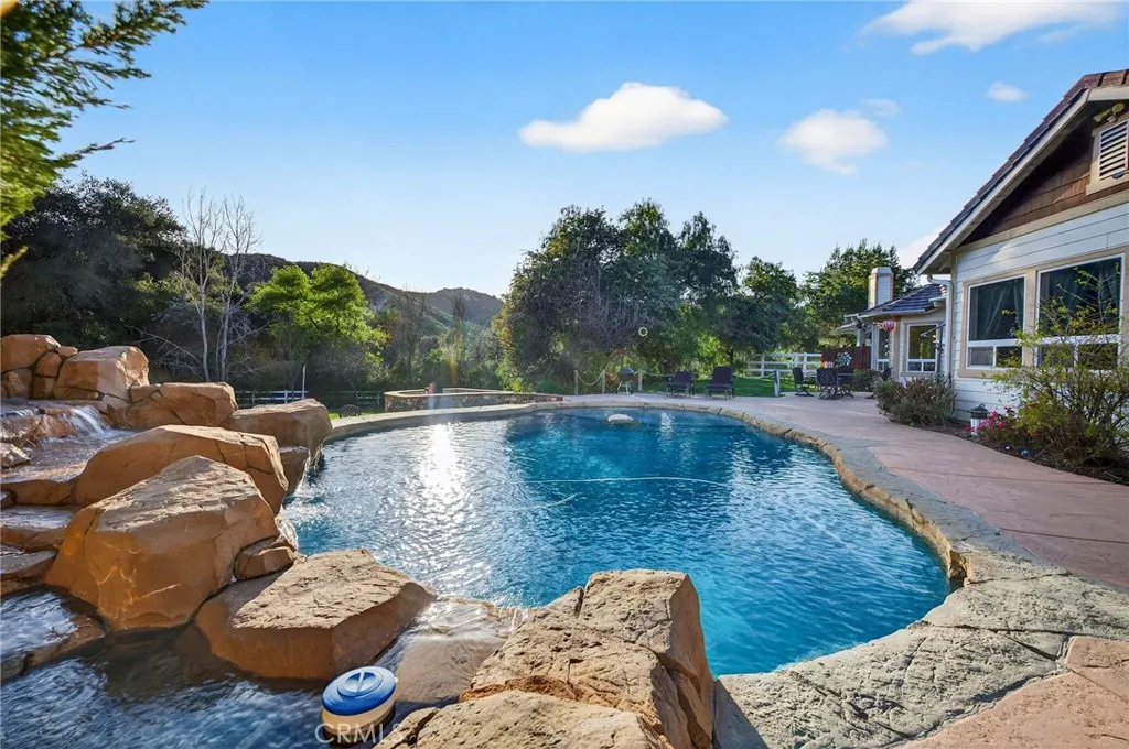 41275 Hacienda, Murrieta, California 92562 — photo 4