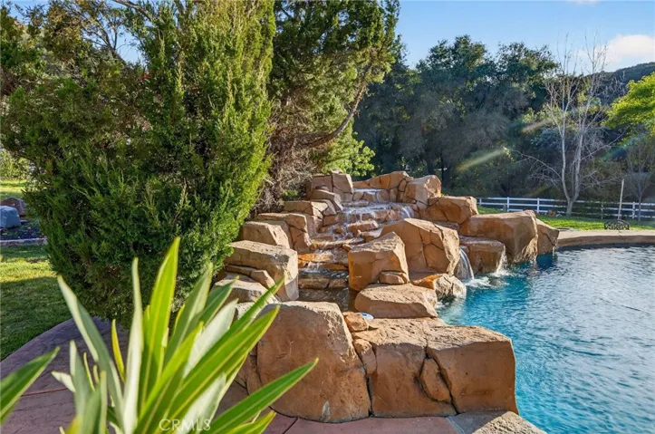 41275 Hacienda, Murrieta, California 92562