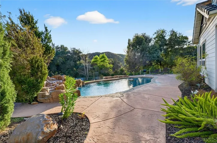 41275 Hacienda, Murrieta, California 92562