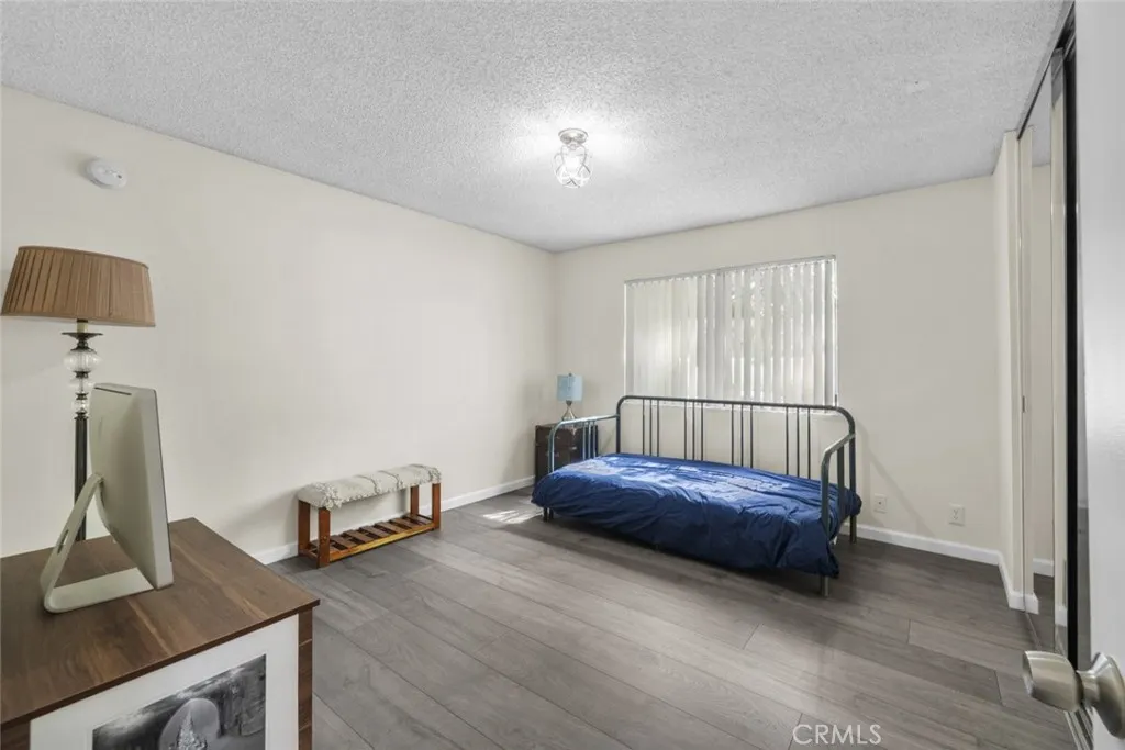 18555 Collins Street C18, Tarzana, California 91356 home-pic-19