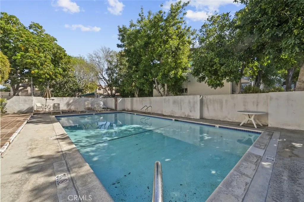 18555 Collins Street C18, Tarzana, California 91356 home-pic-29