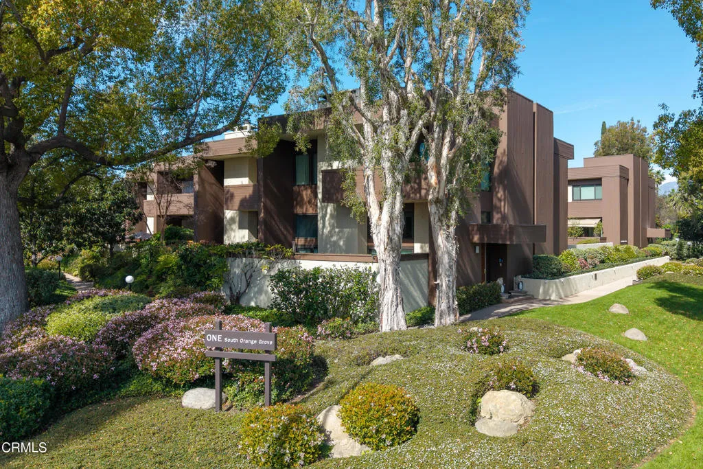 1 S Orange Grove Boulevard 1, Pasadena, California 91105 home-pic-2