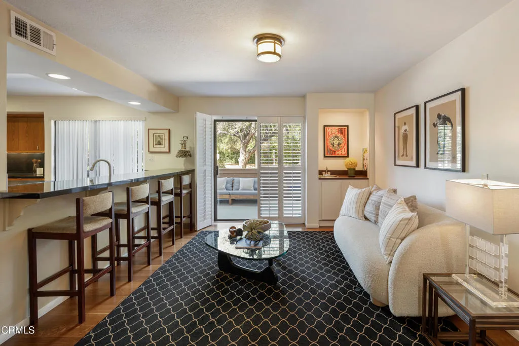 1 S Orange Grove Boulevard 1, Pasadena, California 91105 home-pic-20