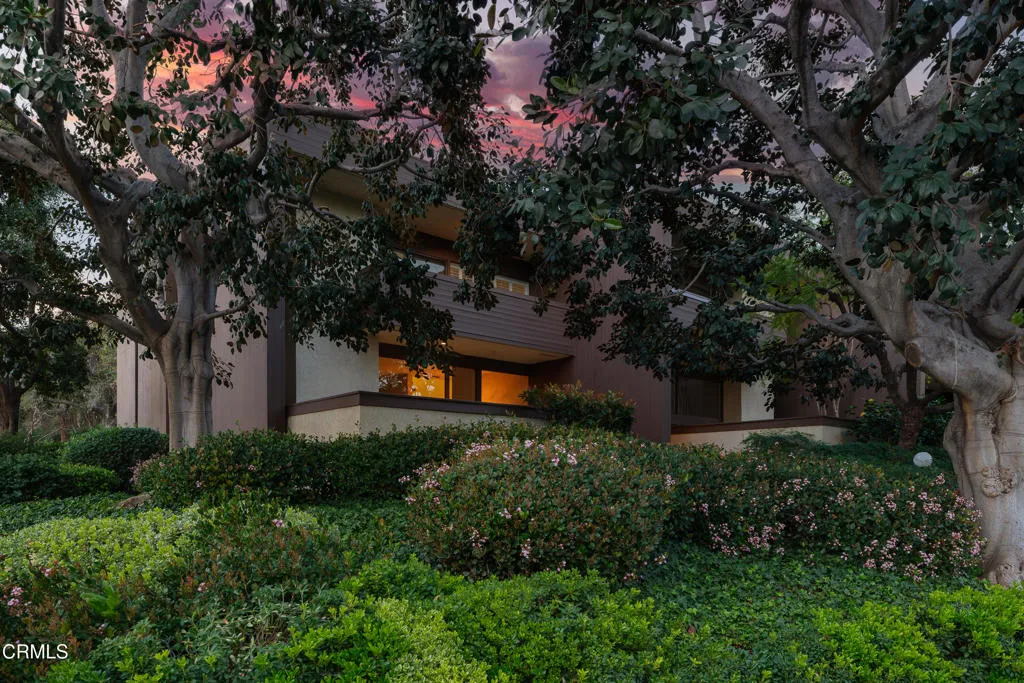 1 S Orange Grove Boulevard 1, Pasadena, California 91105 home-pic-60