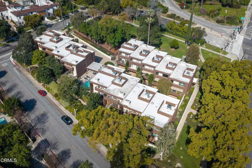 1 S Orange Grove Boulevard 1, Pasadena, California 91105 home-pic-64
