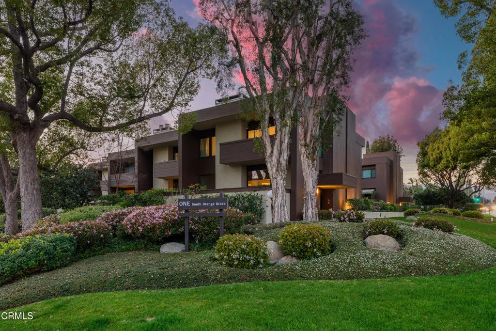 1 S Orange Grove Boulevard 1, Pasadena, California 91105 home-pic-1