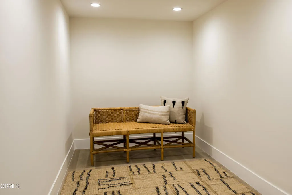 guest-suite/ADU laundry/storage