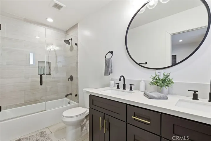 Front House BATH 2 #1
