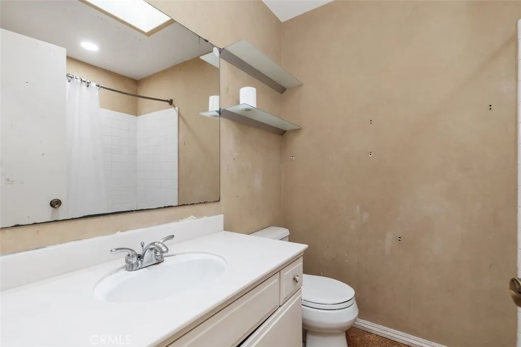 940 Cheyenne, Costa Mesa, California 92626 home-pic-15