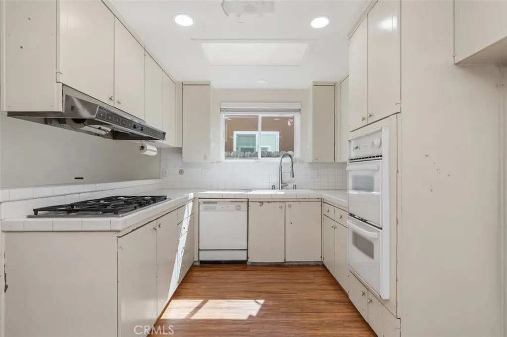 940 Cheyenne, Costa Mesa, California 92626 home-pic-8