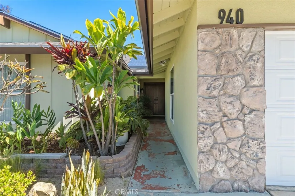 940 Cheyenne, Costa Mesa, California 92626 home-pic-2
