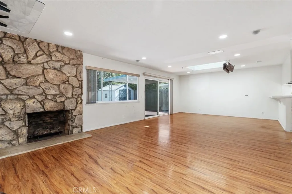 940 Cheyenne, Costa Mesa, California 92626 home-pic-3