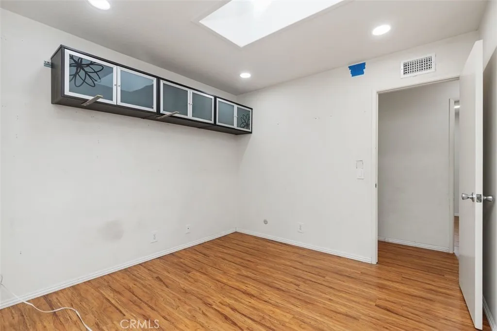 940 Cheyenne, Costa Mesa, California 92626 home-pic-16