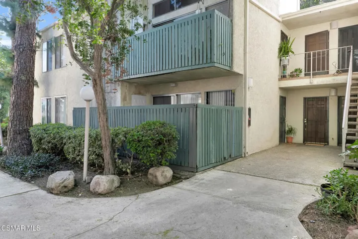 5700 Etiwanda Ave  -  HsHProd-34