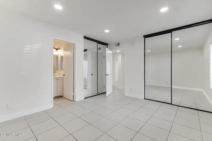 5700 Etiwanda Ave  -  HsHProd-9