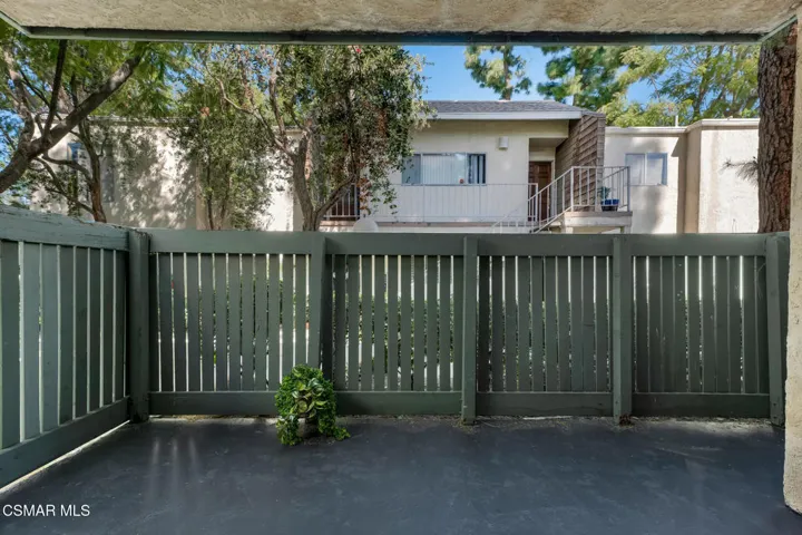5700 Etiwanda Ave  -  HsHProd-22