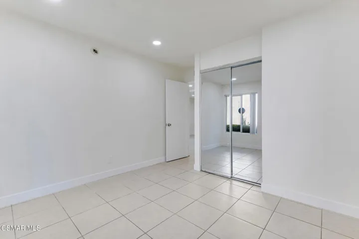 5700 Etiwanda Ave  -  HsHProd-5