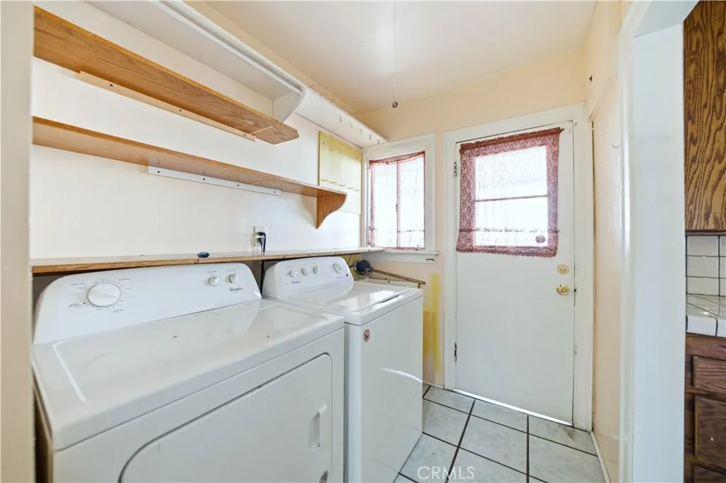 15109 Alburtis Avenue, Norwalk, California 90650 home-pic-17