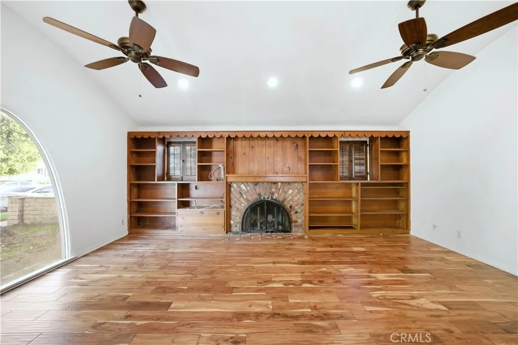 15109 Alburtis Avenue, Norwalk, California 90650 home-pic-3