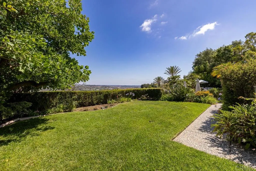 7729 Calle Amanacer, Rancho Santa Fe, California 92067 home-pic-34